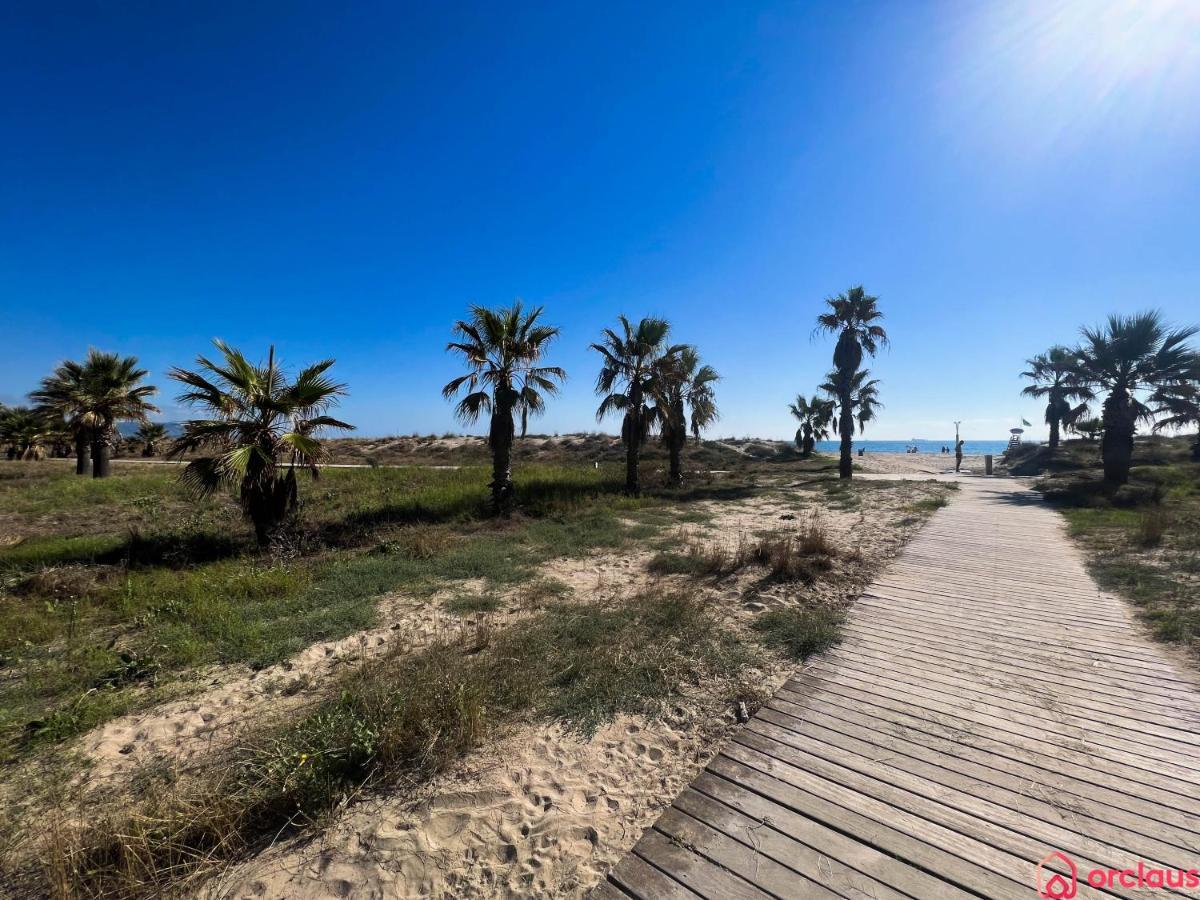 Ferienwohnung Oasis A 50M Del Mar Grao de Castellon Exterior foto