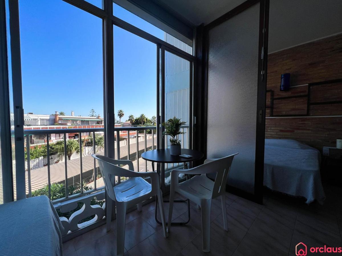 Ferienwohnung Oasis A 50M Del Mar Grao de Castellon Exterior foto